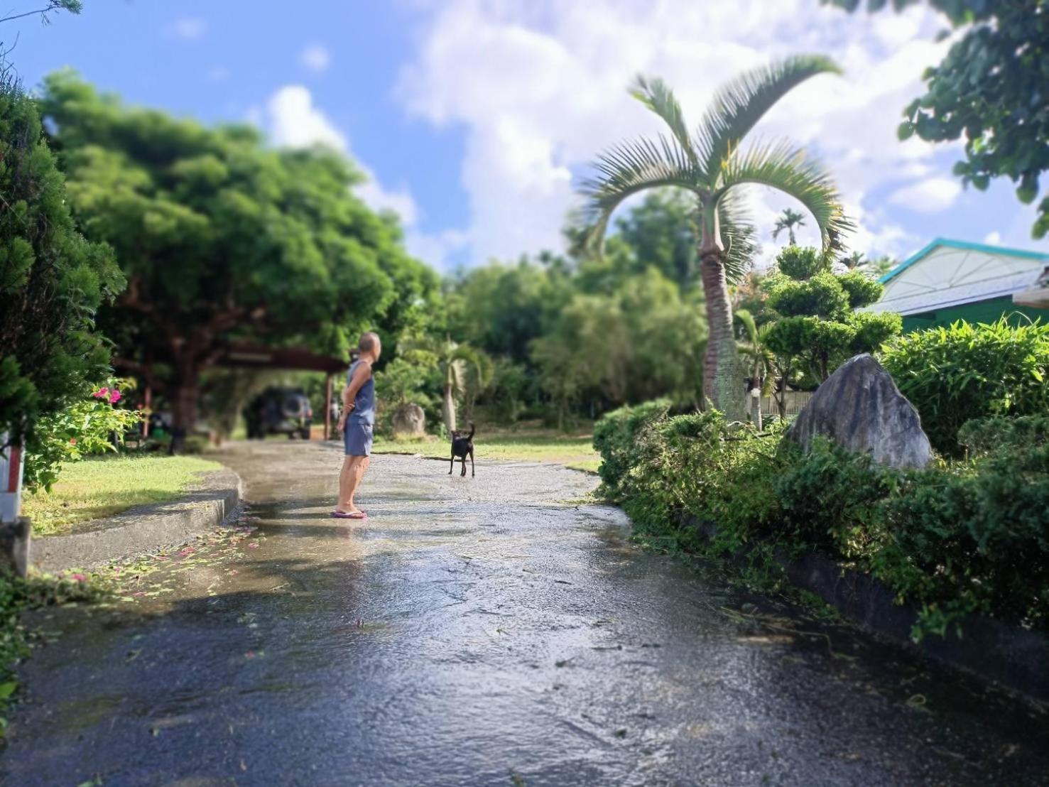 十畝田山莊會館 Hotell Chishang Exteriör bild