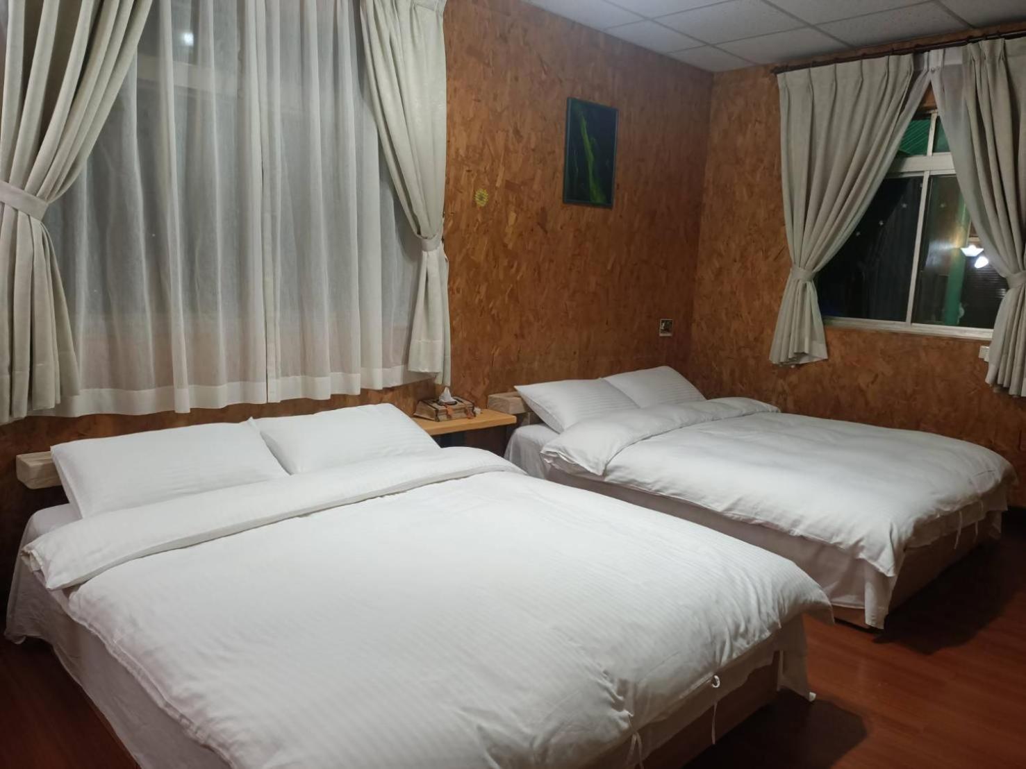 十畝田山莊會館 Hotell Chishang Exteriör bild